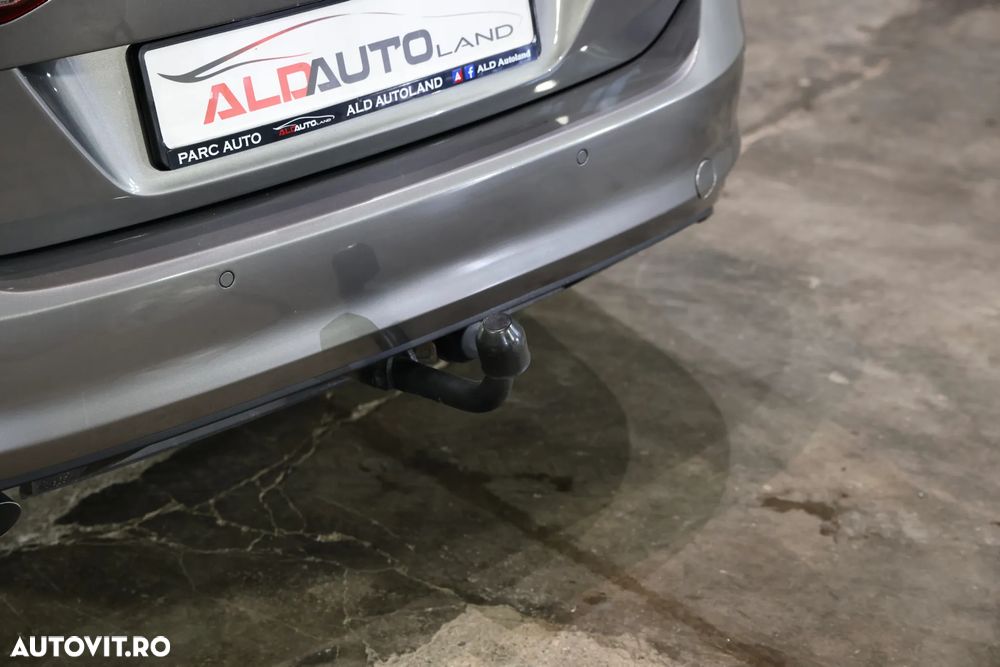 Volkswagen Golf 1.6 TDI DPF BMT DSG Comfortline - 32