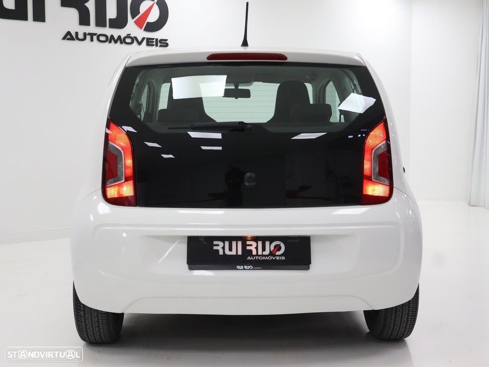VW Up! 1.0 Take - 23