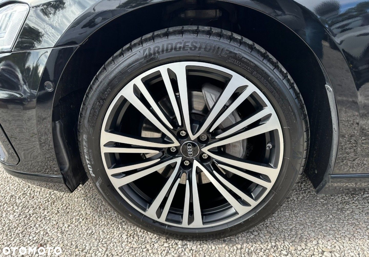 Audi A8 - 12