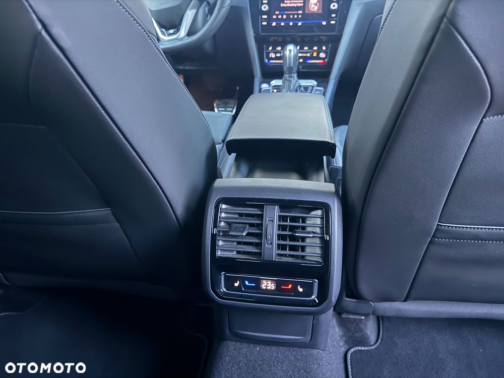Volkswagen Arteon 2.0 TDI R-Line DSG - 22