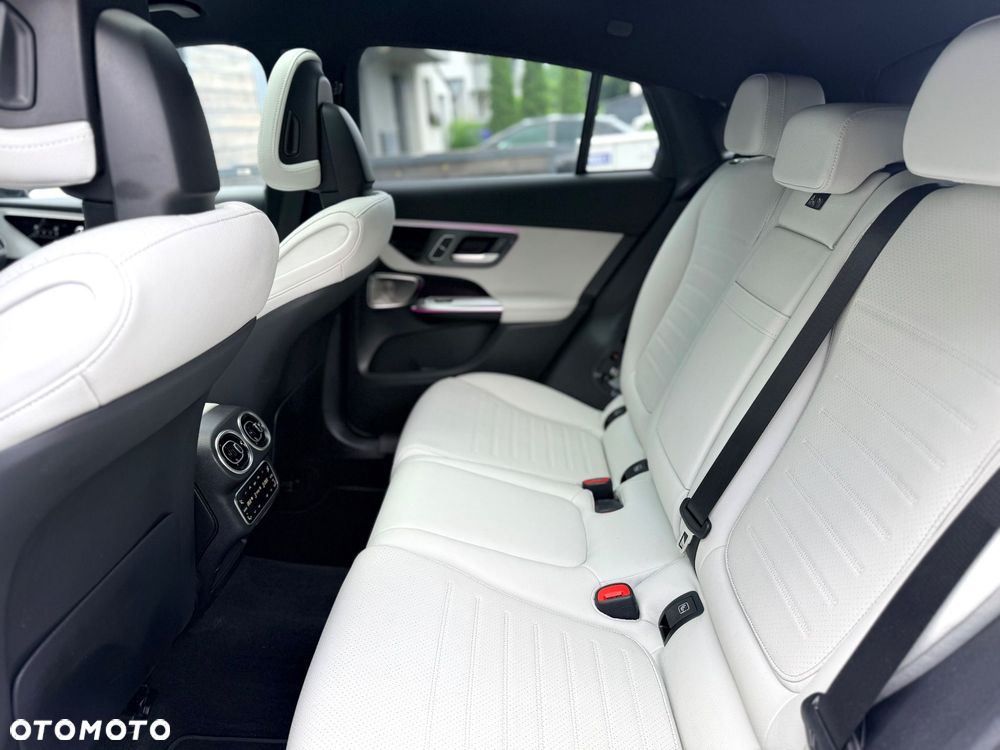 Mercedes-Benz GLC 220 d mHEV 4-Matic AMG Line - 24