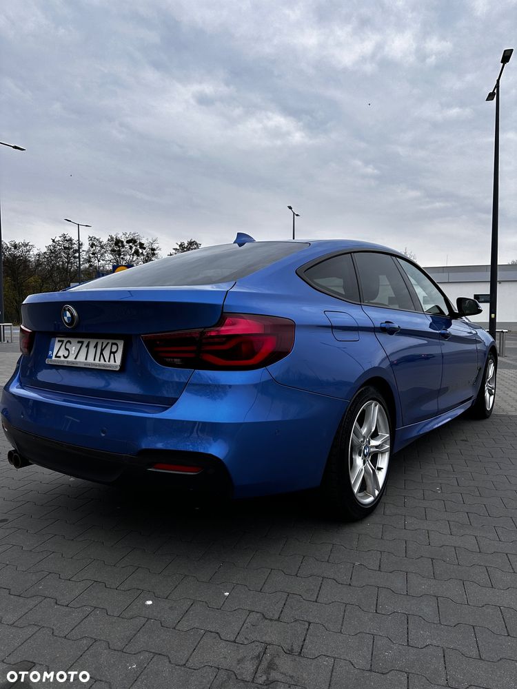 BMW 3GT 330i xDrive M Sport - 2