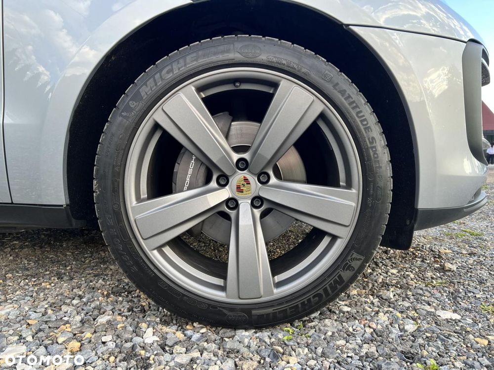 Porsche Macan Standard - 36