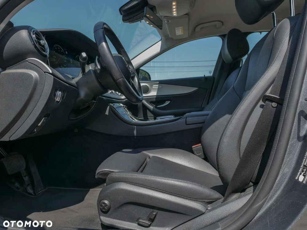 Mercedes-Benz Klasa E 300 de 4Matic 9G-TRONIC Avantgarde - 14
