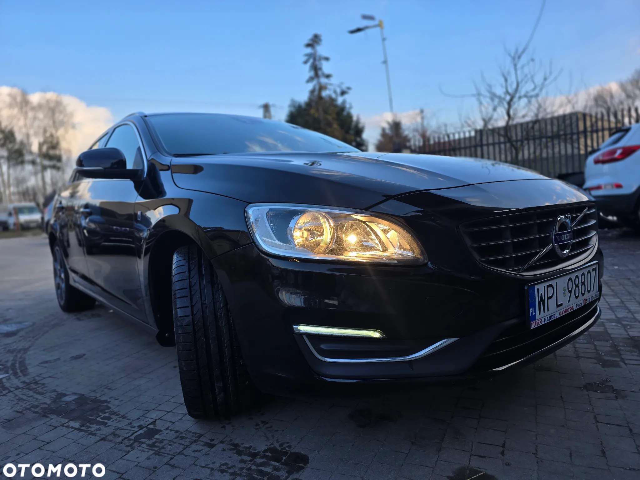 Volvo V60 D2 Ocean Race - 9