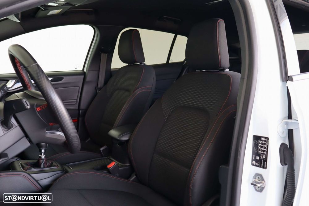 Ford Focus SW 1.0 EcoBoost MHEV ST-Line - 32
