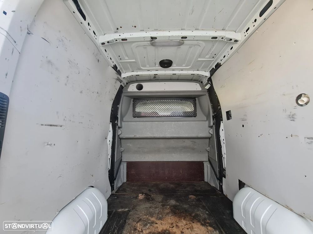Renault Master L2H2 2.3 dCi 125cv – 7 Lugares – c/ IVA Dedutível - 39