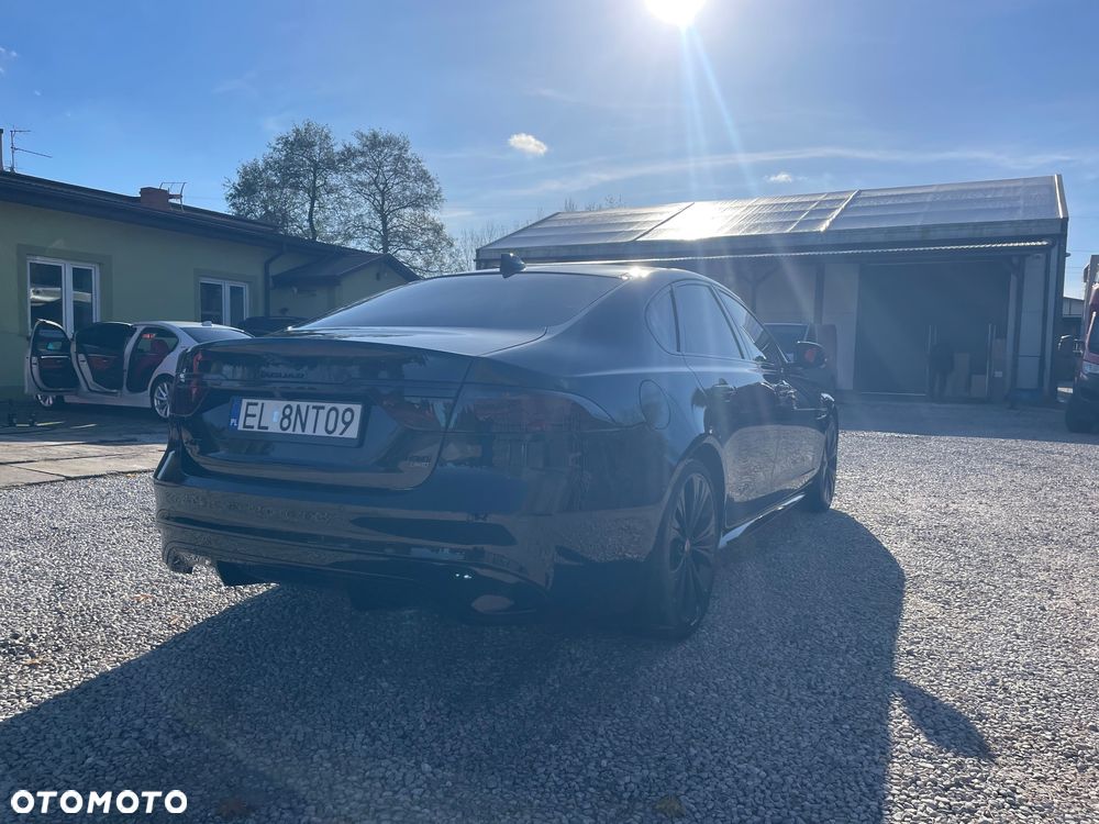 Jaguar XF 2.0 P300 AWD R-Dynamic S - 3