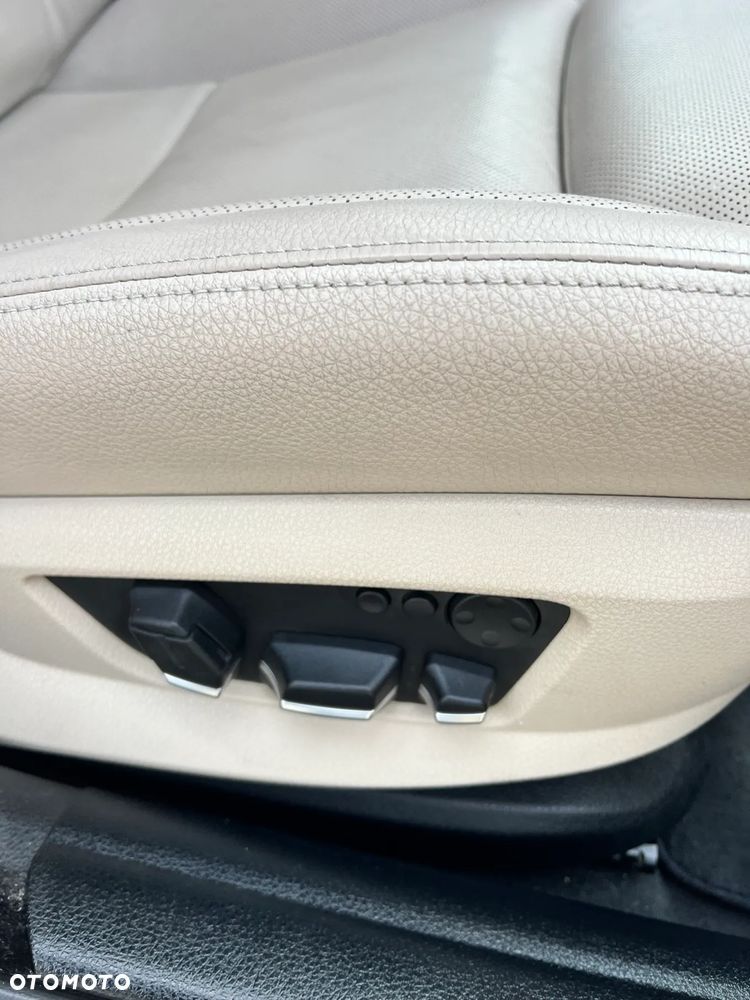 BMW Seria 5 - 21