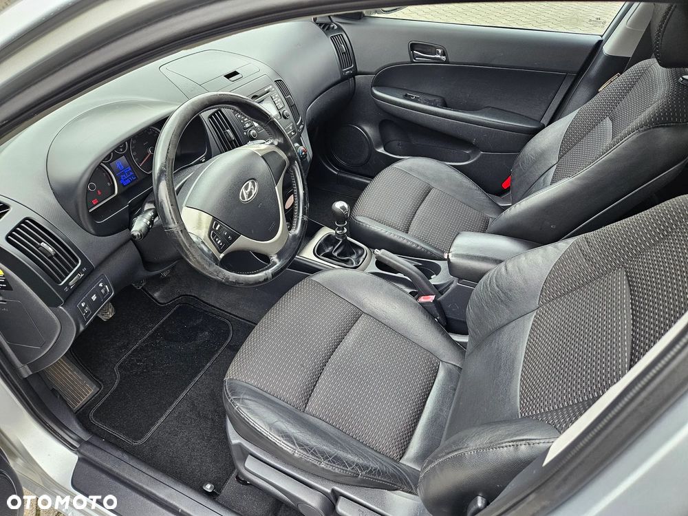 Hyundai i30 1.6 Premium - 7
