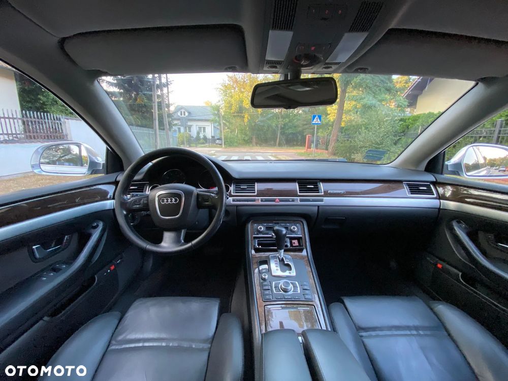 Audi A8 W12 quattro - 5