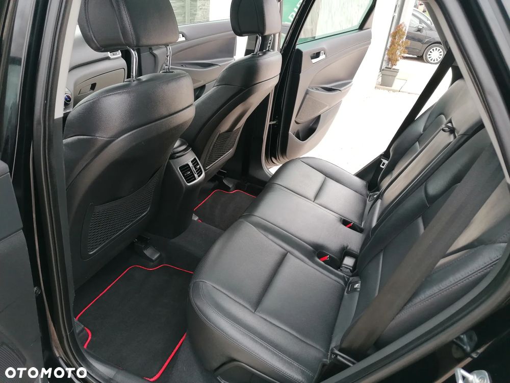 Hyundai Tucson 2.0 CRDI 4WD Premium - 32