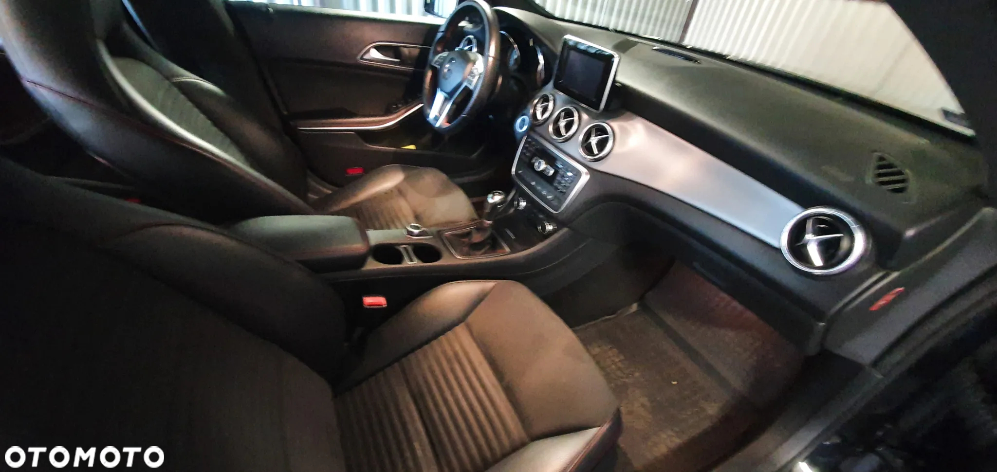 Mercedes-Benz CLA 200 - 11