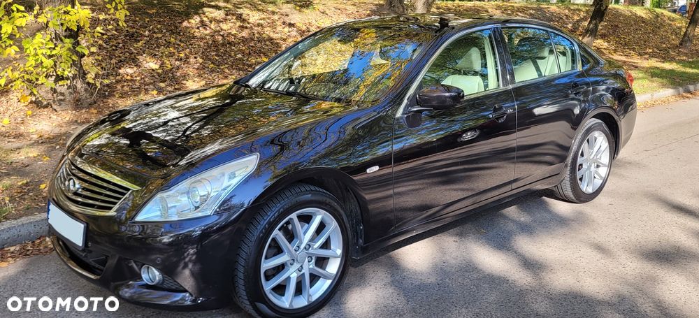 Infiniti G G37 GT Premium AWD - 2