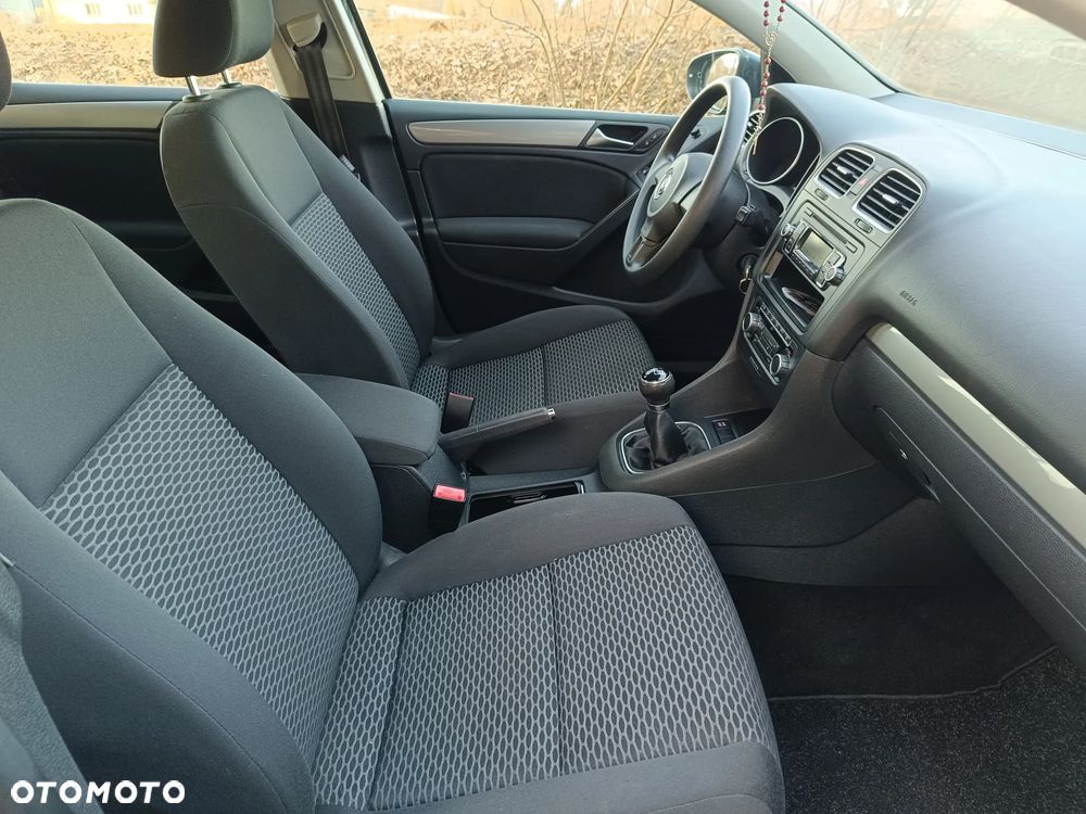 Volkswagen Golf 1.6 TDI BlueMot Comfortline - 23