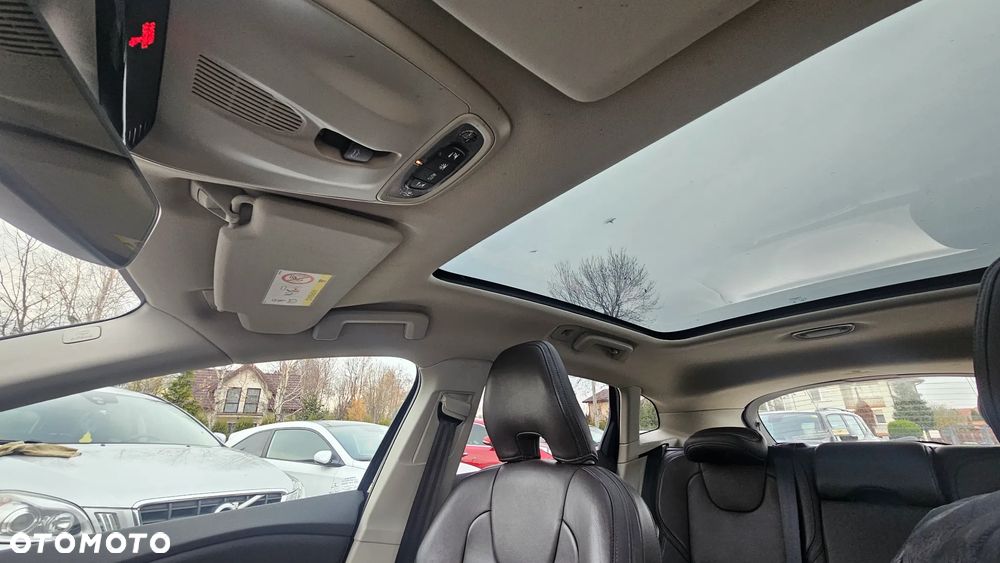 Volvo V40 Cross Country D2 Summum - 6