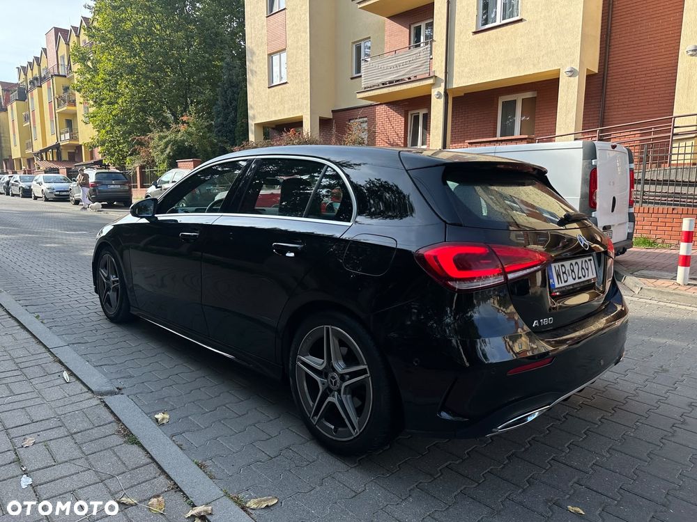 Mercedes-Benz Klasa A 180 AMG Line 7G-DCT - 24
