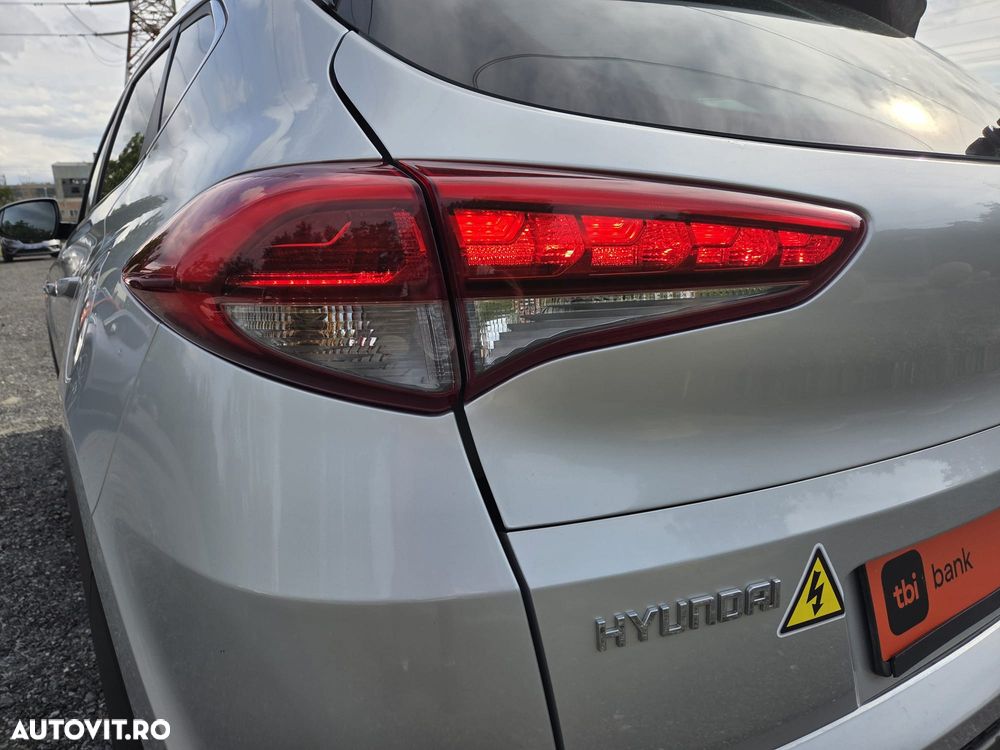 Hyundai Tucson 2.0 CRDI 4WD Automatik Style - 15