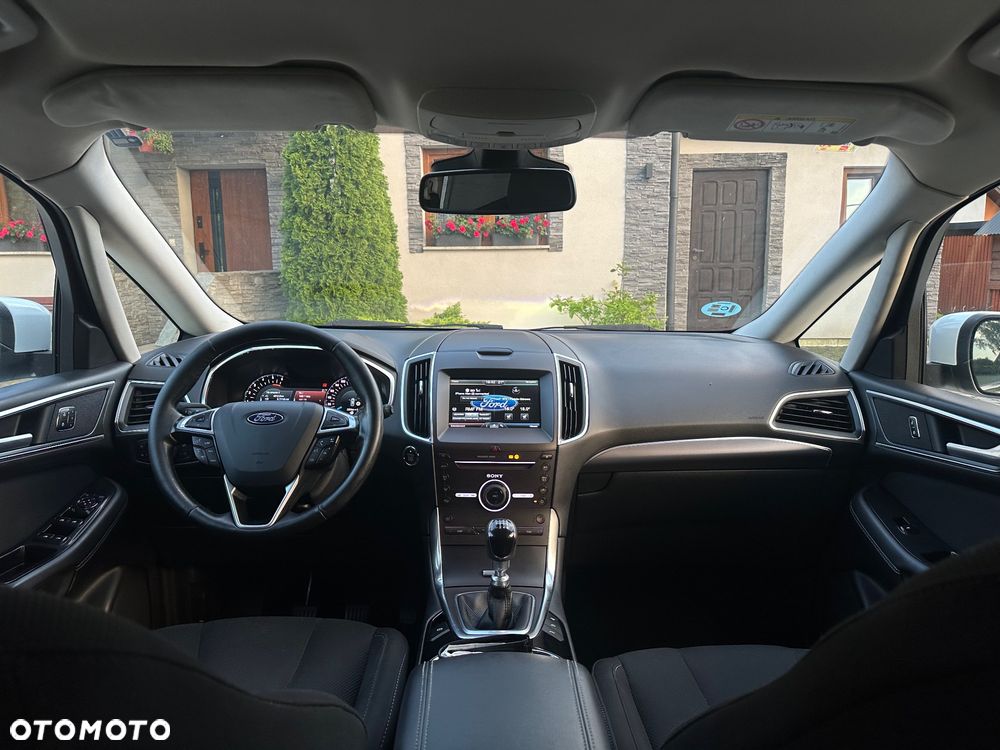 Ford S-Max 2.0 TDCi 4WD Titanium - 25