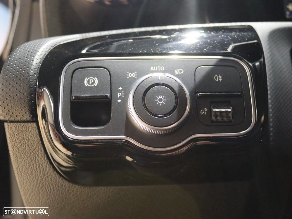 Mercedes-Benz A 180 d AMG Line Aut. - 16