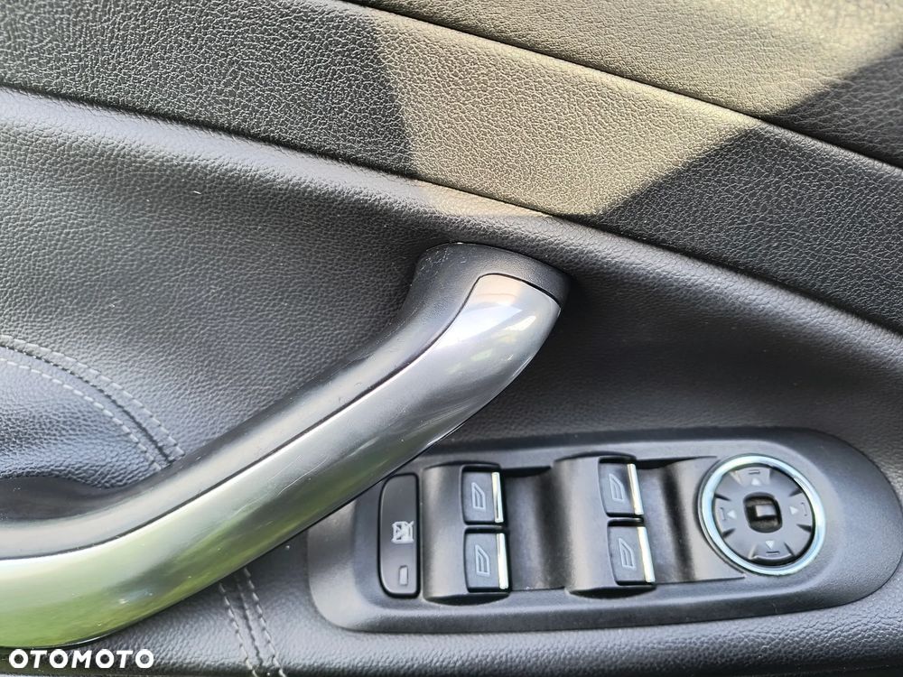 Ford Mondeo 2.0 Platinium X - 16