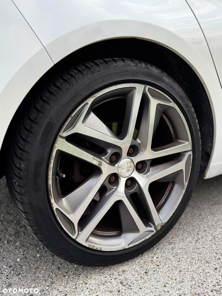 Peugeot 308 1.6 THP Allure - 4