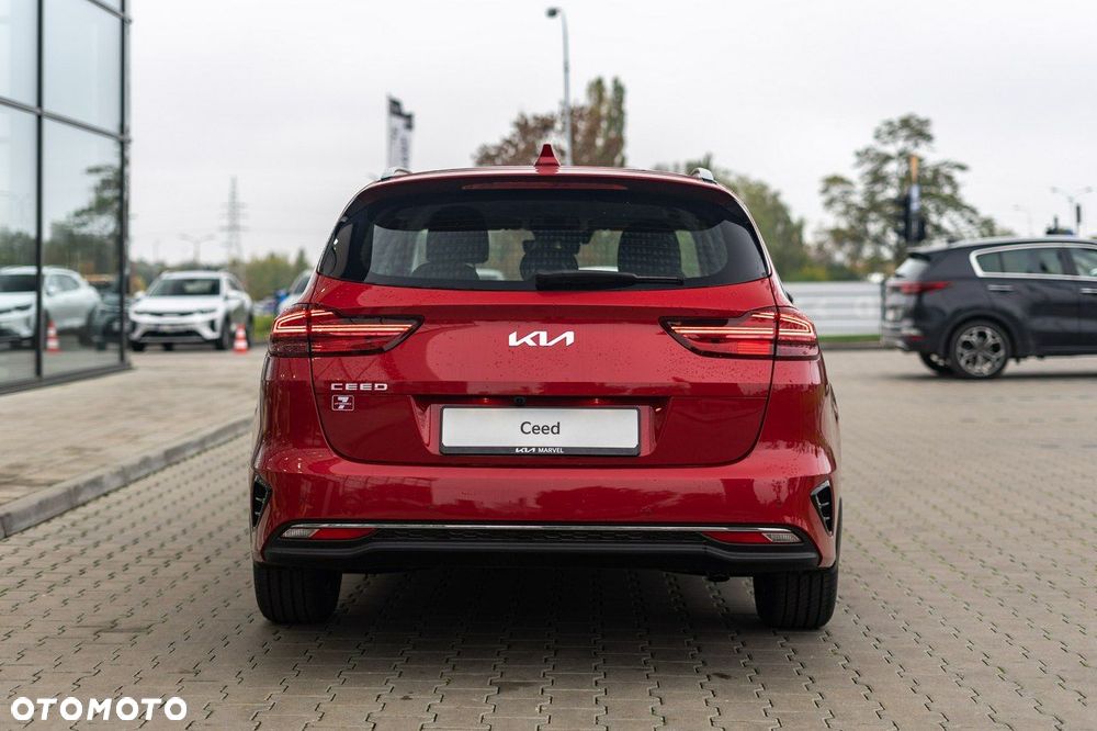 Kia Ceed - 5