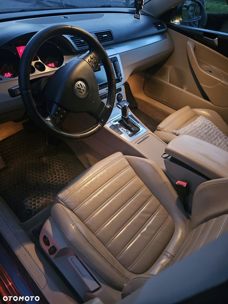 Volkswagen Passat - 6