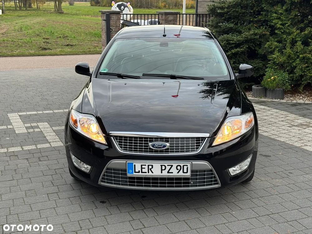 Ford Mondeo 2.0 Ghia - 26