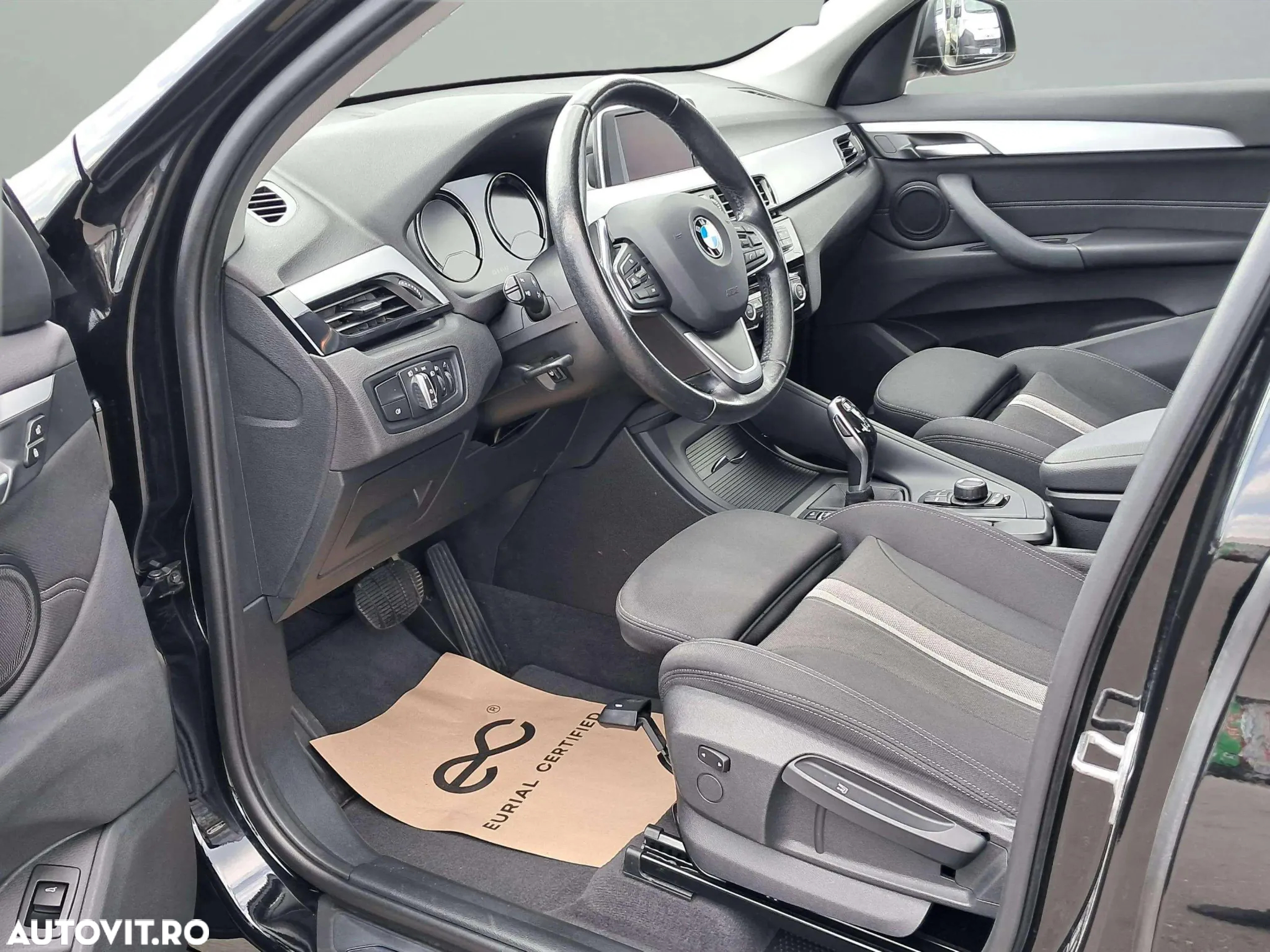 BMW X1 xDrive20i AT - 7