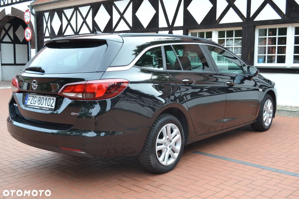 Opel Astra 1.6 CDTI Elite S&S - 29