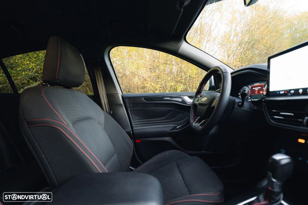 Ford Focus 1.0 EcoBoost Hybrid Aut. ST-LINE - 49