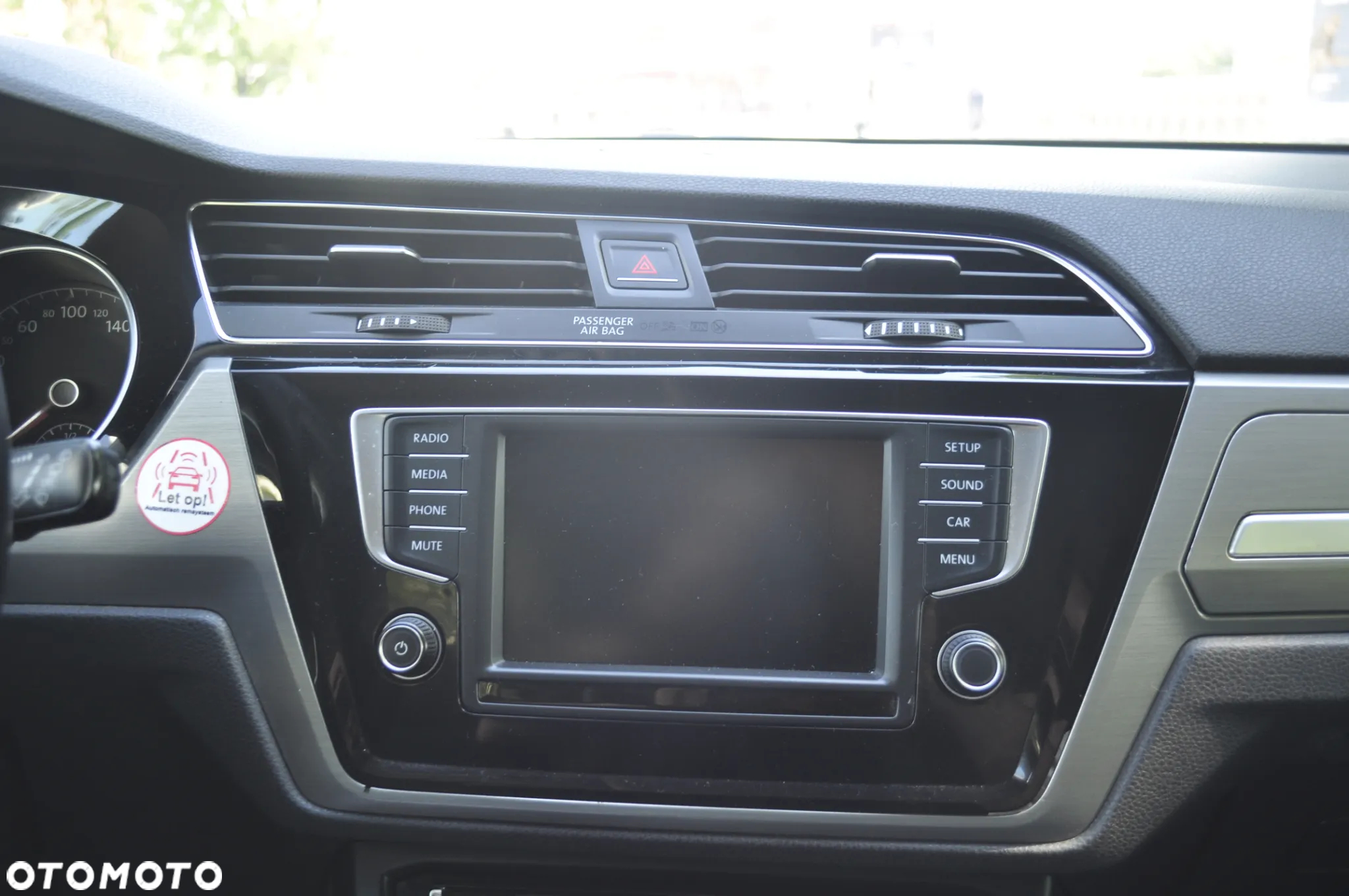 Volkswagen Touran 2.0 TDI BMT Special Edition DSG - 14