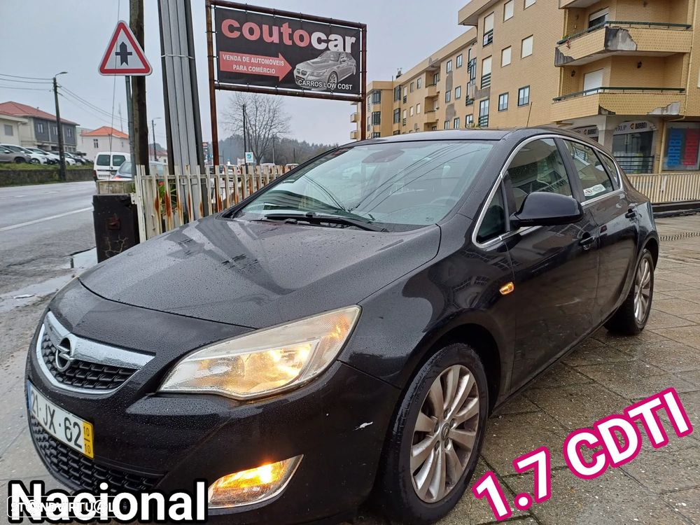 Opel Astra 1.7 CDTi Cosmo - 1