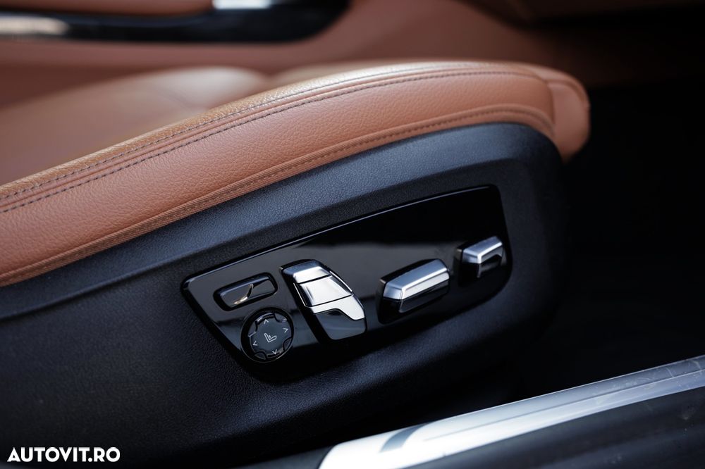 BMW Seria 7 740i - 24