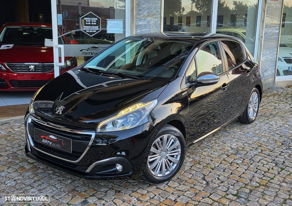 Peugeot 208 1.2 PureTech Style - 1