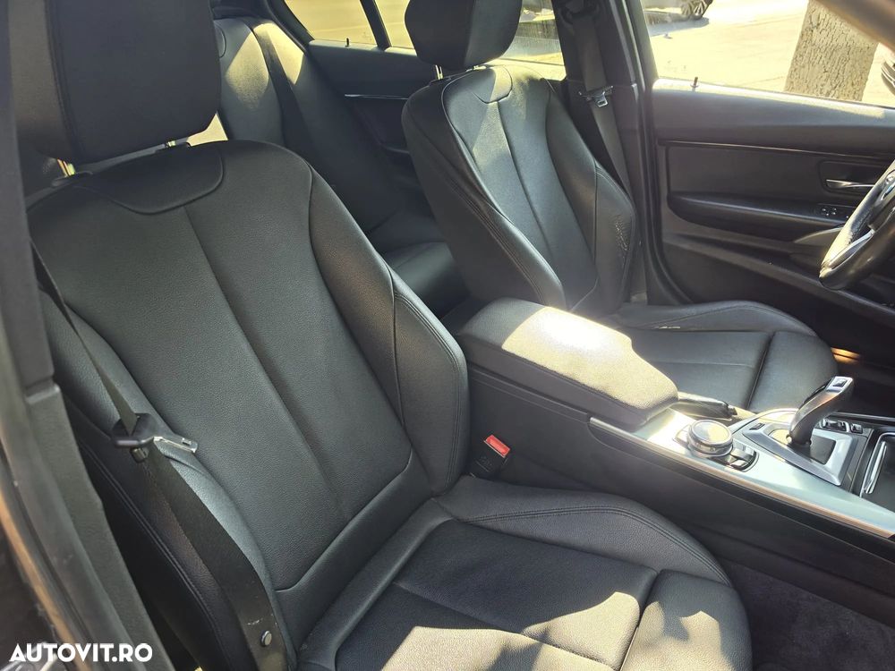 BMW Seria 3 330e iPerformance M Sport - 19