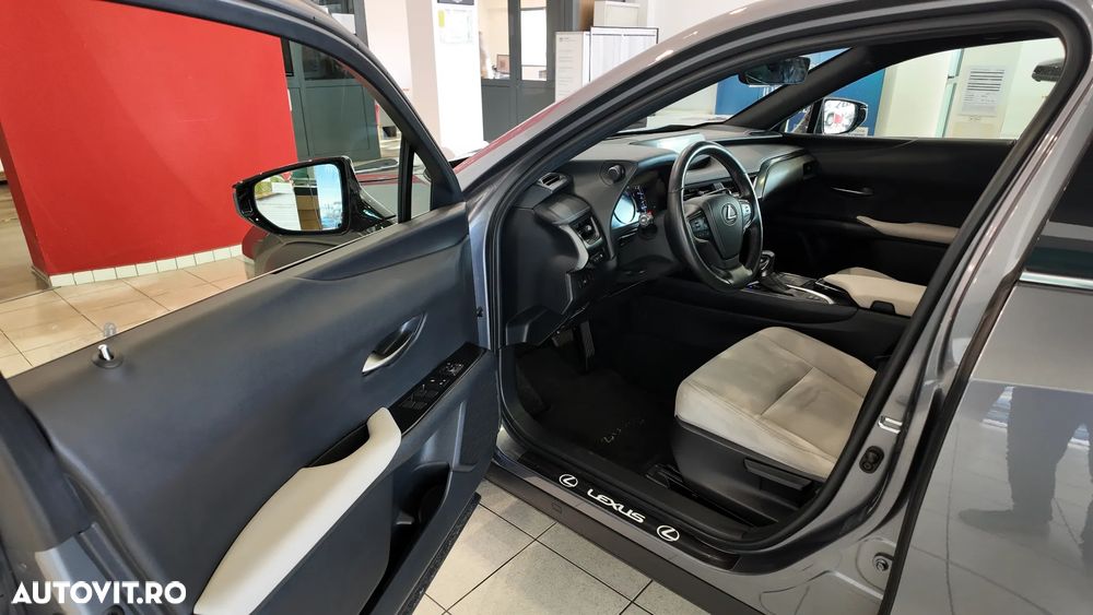 Lexus UX 250h 2.0L HEV 20H- (178 HP) 4X4 CVT Special Edition - 10