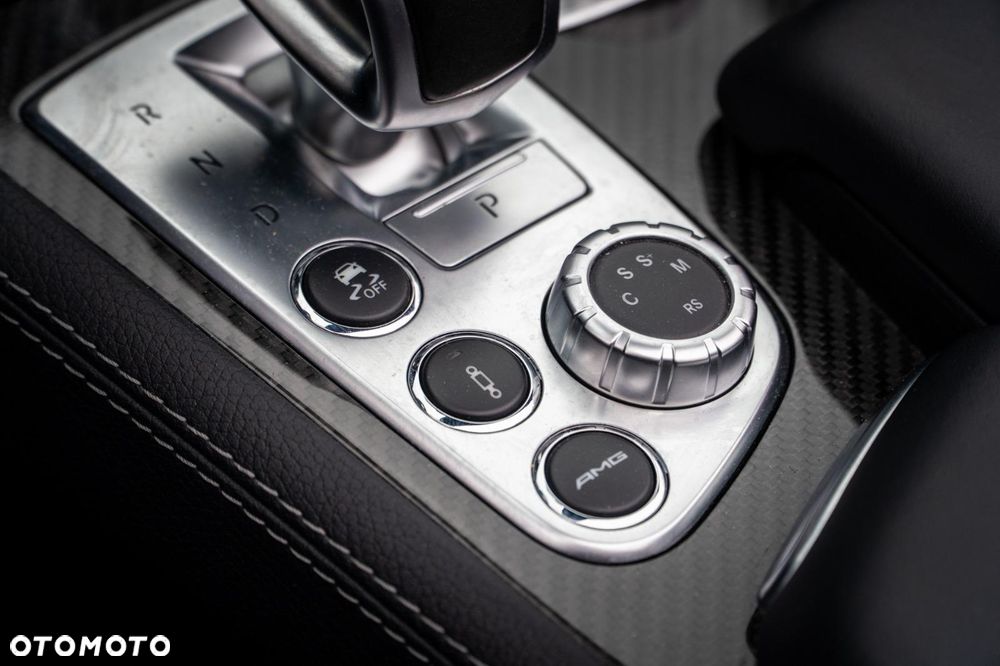 Mercedes-Benz SL 63 AMG - 28