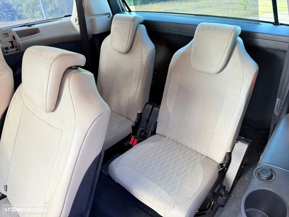 Citroën C4 Grand Picasso 1.6 e-HDi Exclusive CMP6 - 24