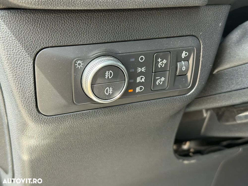 Ford Kuga 2.5 Duratec FHEV ST-LINE - 18
