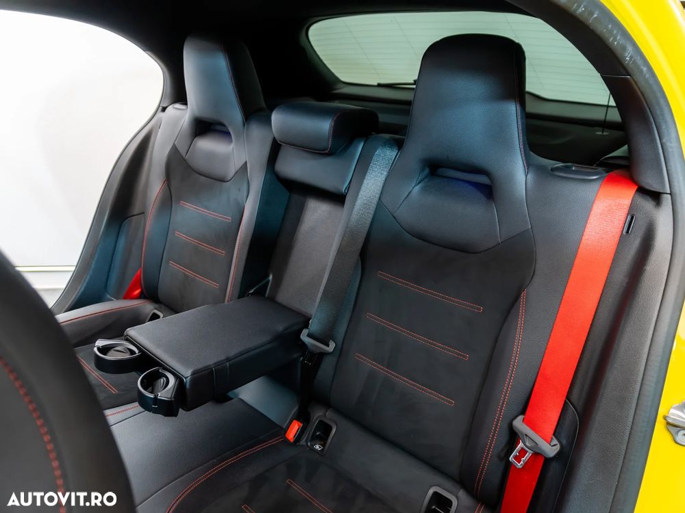 Mercedes-Benz A 35 AMG 4Matic AMG Speedshift DCT 8G AMG Line Advanced Plus - 24