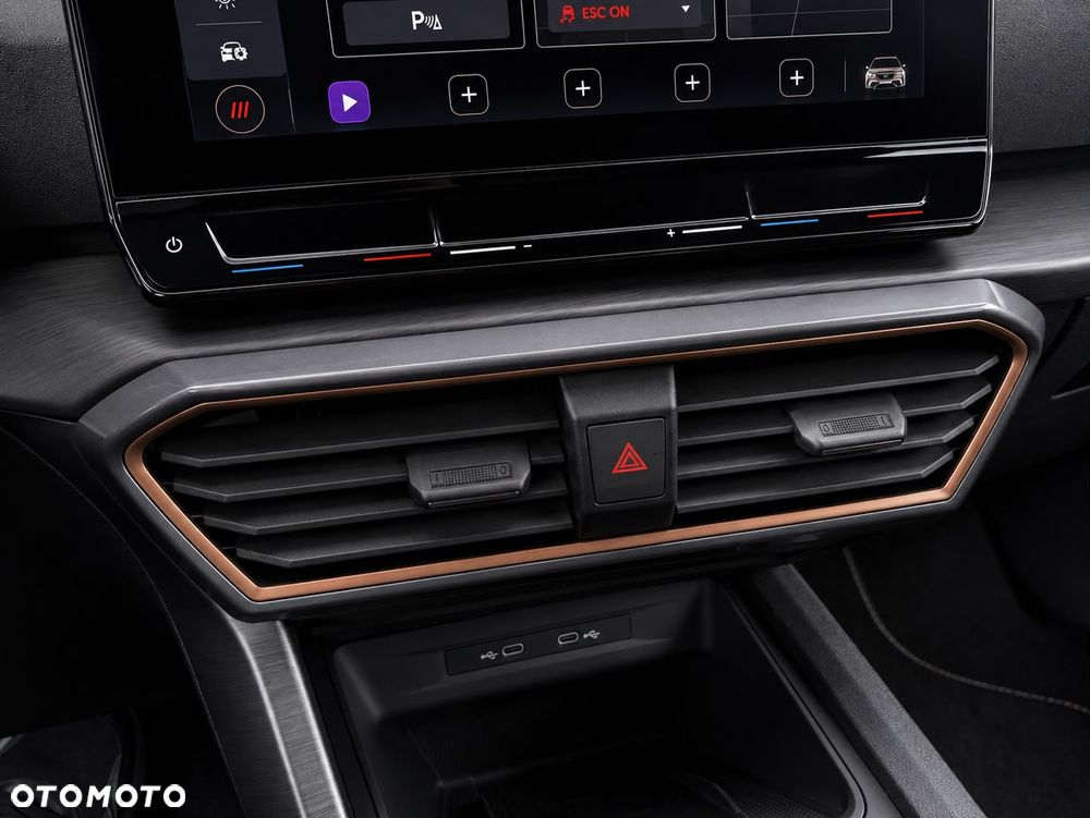 Cupra Formentor 1.4 e-Hybrid DSG Priority - 27