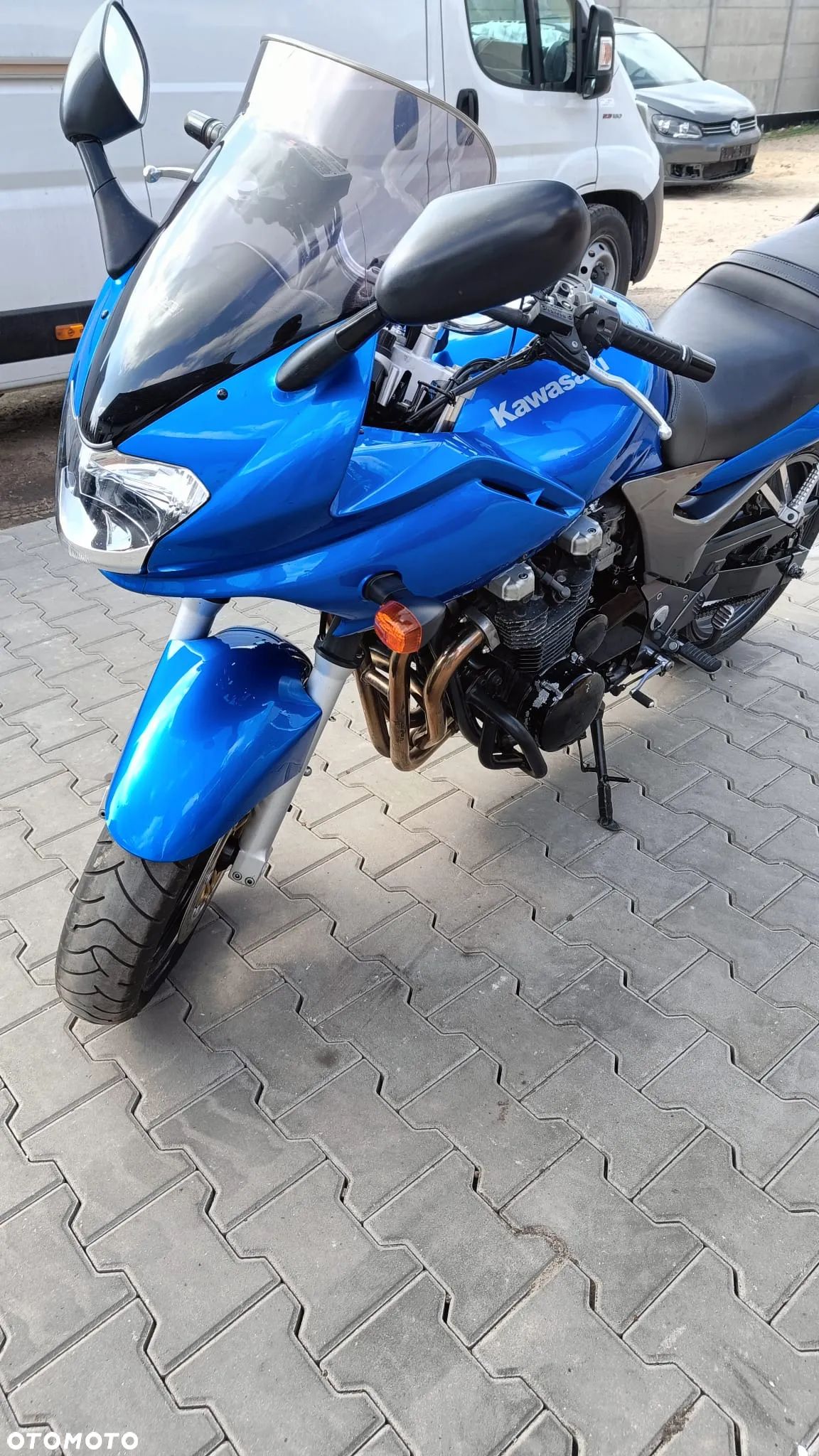 Kawasaki ZR - 1