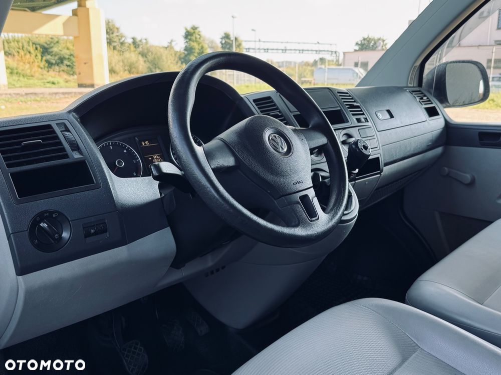 Volkswagen Transporter - 19