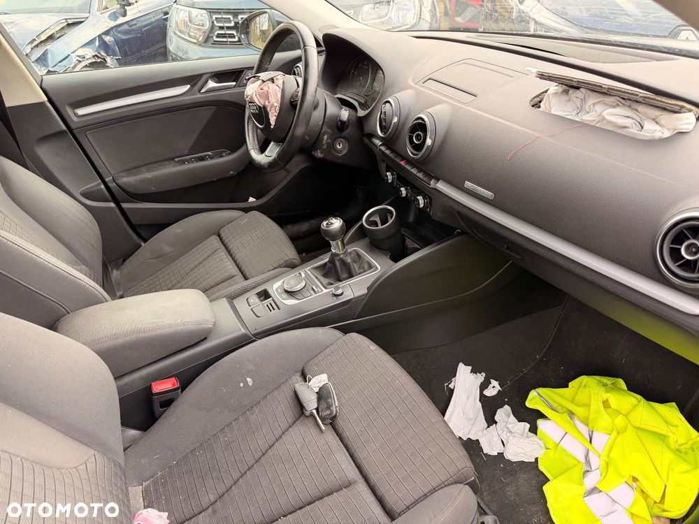 Audi A3 Sportback 2.0 TDI (clean diesel) S line Sportpaket - 26