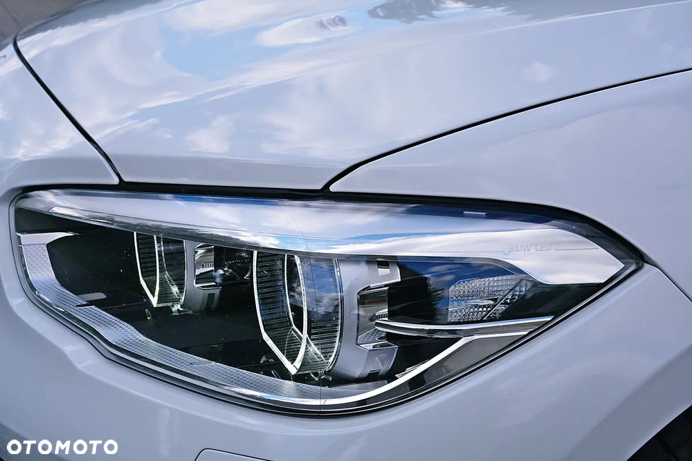 BMW Seria 1 118i Sport Line - 18