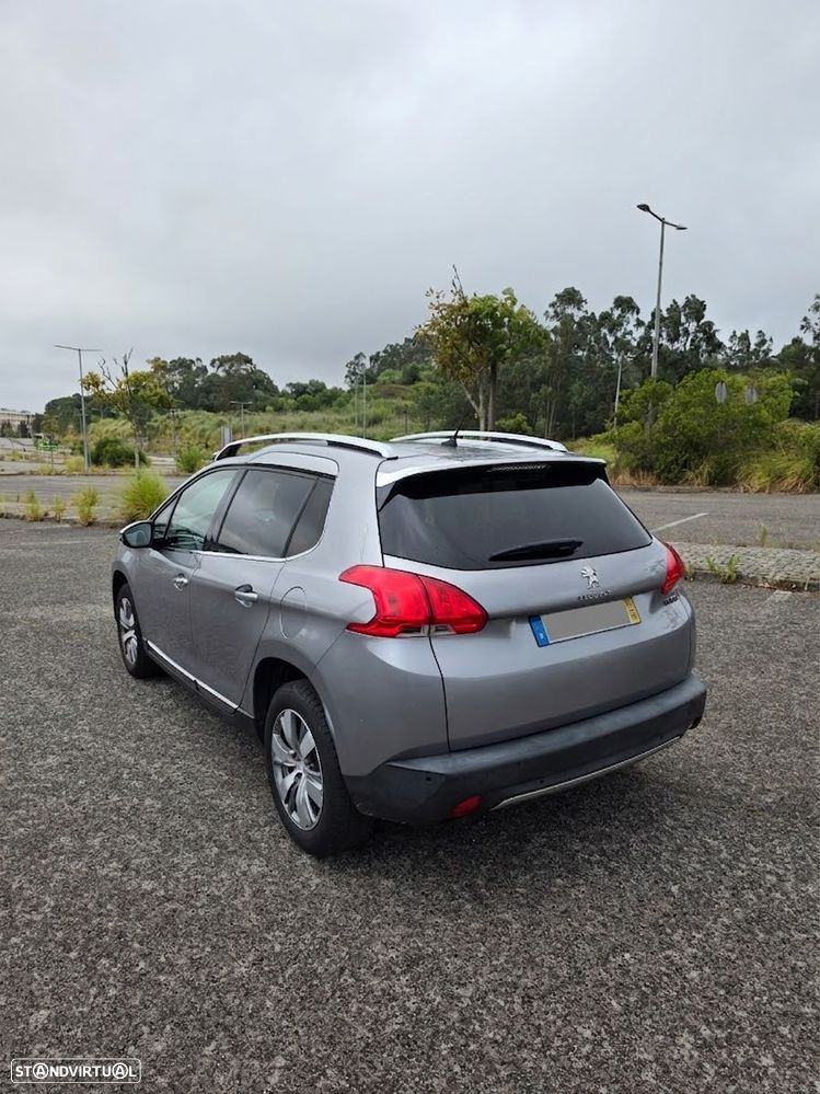 Peugeot 2008 1.2 PureTech Access - 4