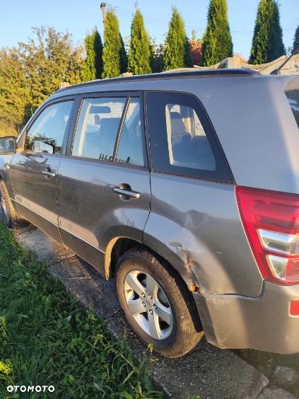 Suzuki Grand Vitara - 3