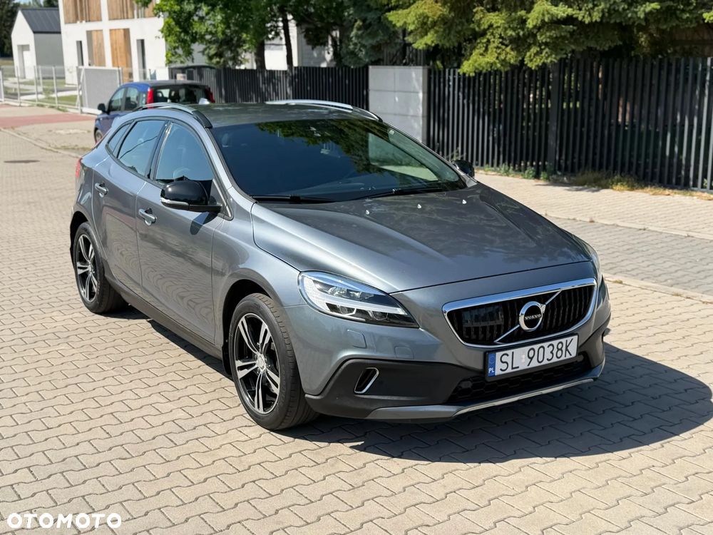 Volvo V40 Cross Country D3 Geartronic Momentum - 1